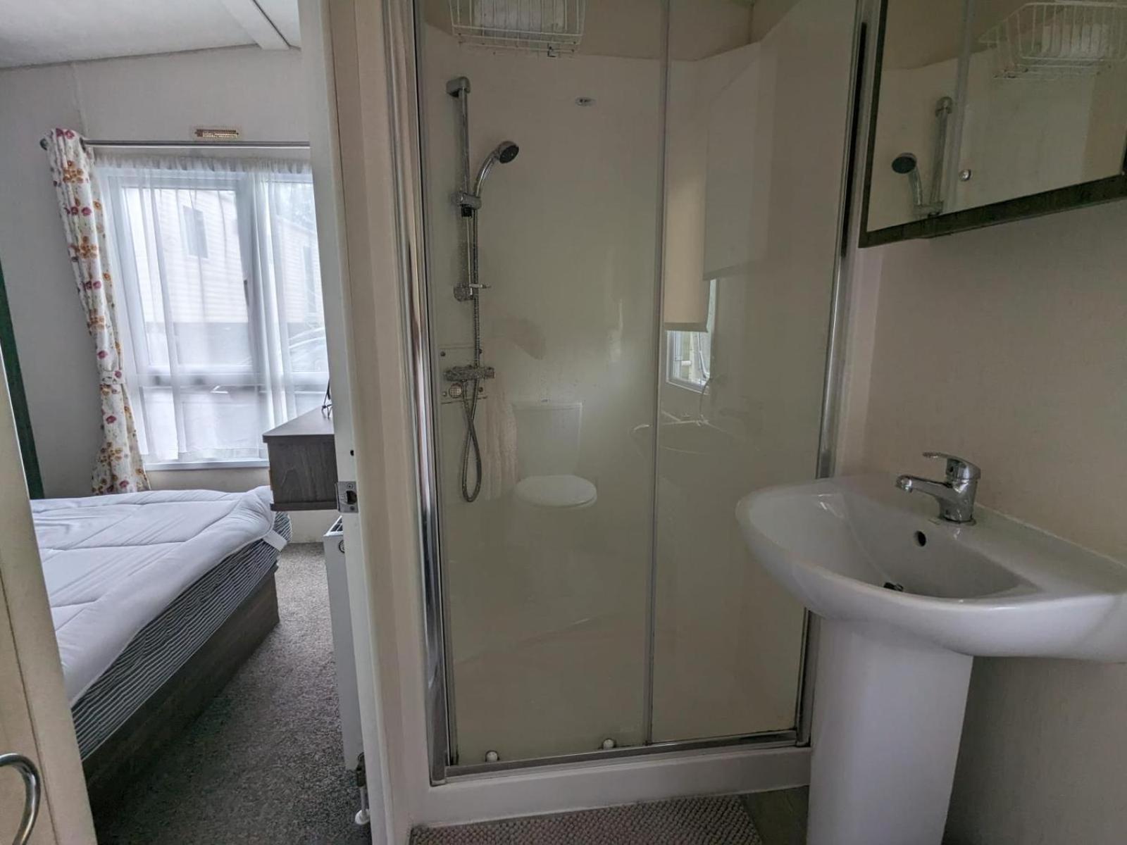 Hotel Ascot Tosside Exteriér fotografie